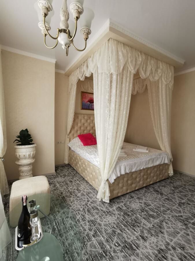 Отель Monte-Kristo Hotel Каменец-Подольский