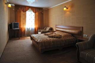 Отель Monte-Kristo Hotel Каменец-Подольский Полулюкс-4