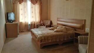 Отель Monte-Kristo Hotel Каменец-Подольский Люкс с 1 спальней-3