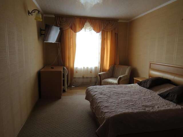 Отель Monte-Kristo Hotel Каменец-Подольский-69